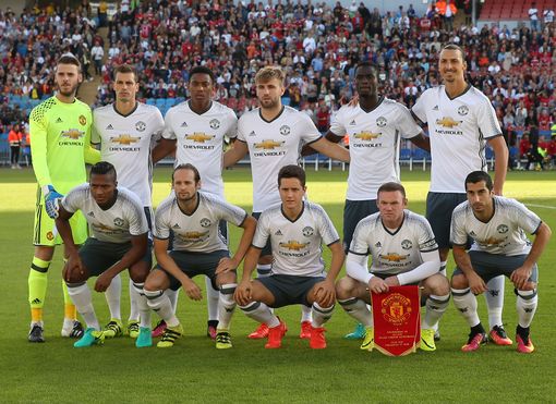 非共和国的 非共和国的